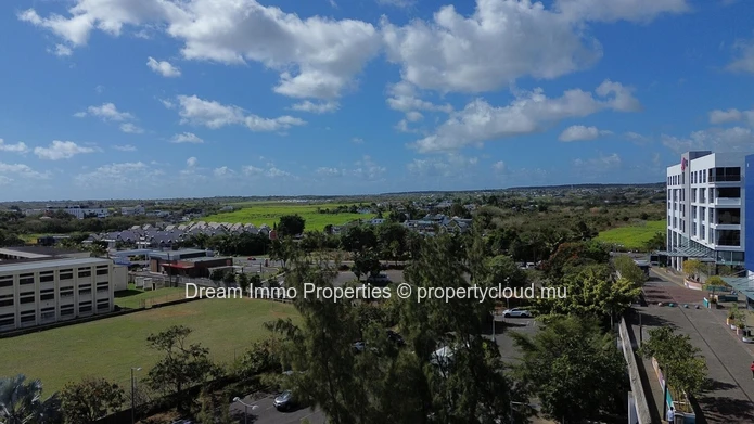 Modern 1-Bedroom Apartments With Hotel Services In Grand Baie La Croisette