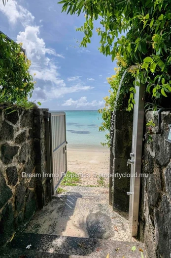Exceptional Waterfront Penthouse With Panoramic Sea View In Pereybere – Mauritius