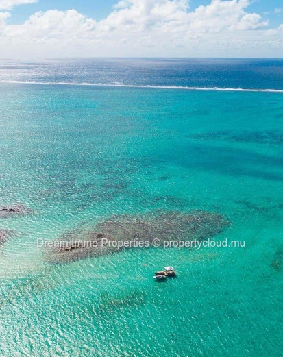 Beautiful Sea View Penthouses Within A Beachfront Resort With Hotel, Golf & Beach Access 