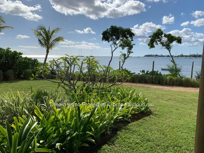 Unique Opportunity To Own A Beachfront Villa In Mauritius ! 