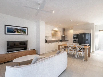 4 Bedroom Villa