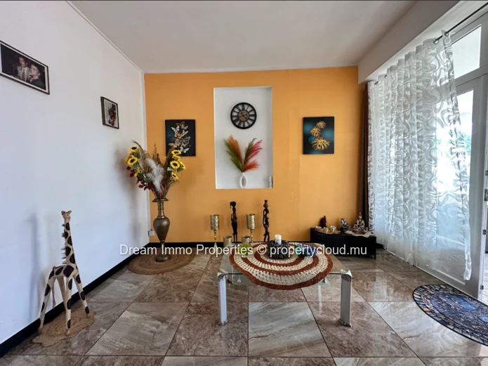 Spacious Family Villa Close To The Sea In The Heart Of Flic En Flac – Mauritius