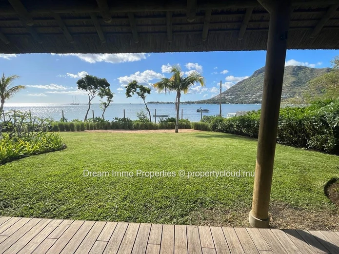 Unique Opportunity To Own A Beachfront Villa In Mauritius ! 
