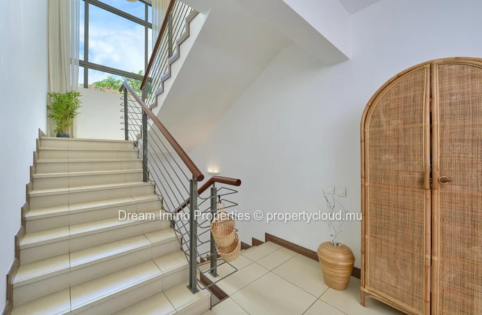 2 Minutes' Walk From The Beach! Beautiful 3 Bedroom Townhouse In Grand Baie - Mauritius