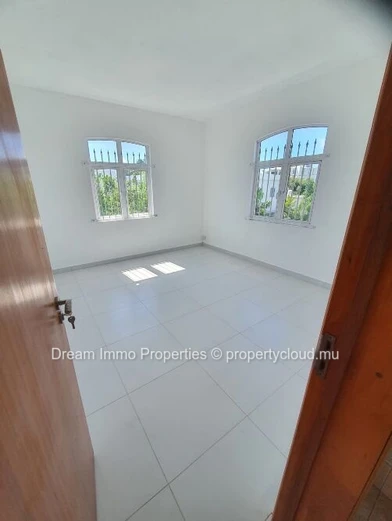 Stunning 4-Bedroom Villa Very Close To The Beach In Pereybère – Mauritius