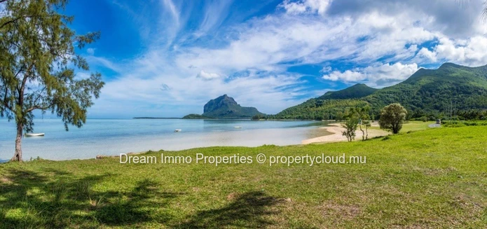 Huge Residential Lands With Panoramic Sea Views In Baie Du Cap – Mauritius