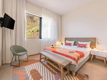 5 Bedroom Villa