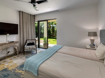 4 Bedroom Villa