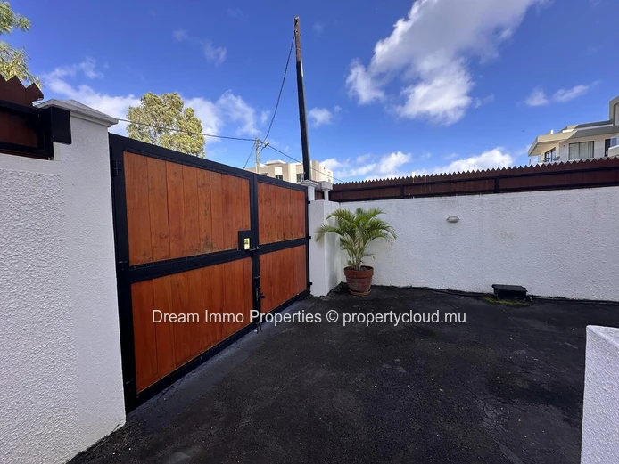 Residential Complex With 6 Apartments Close To Flic En Flac Beach - Mauritius