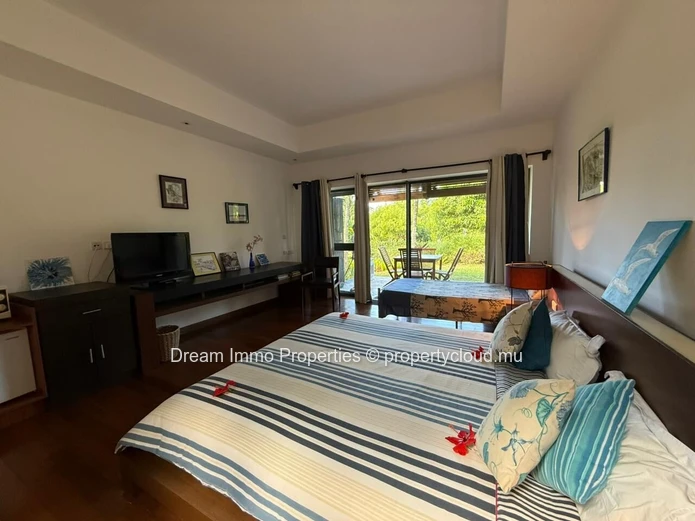 Elegant 4-Bedroom Villa With Beach Access In Bel Ombre - Mauritius