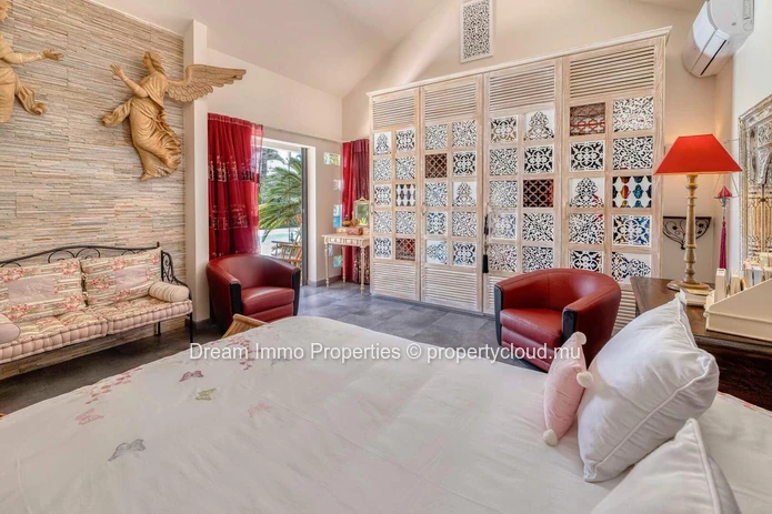 Elegant Tropical Villa On A Huge 1,045 Sqm Land In Clos Du Littoral 2 In Grand Baie