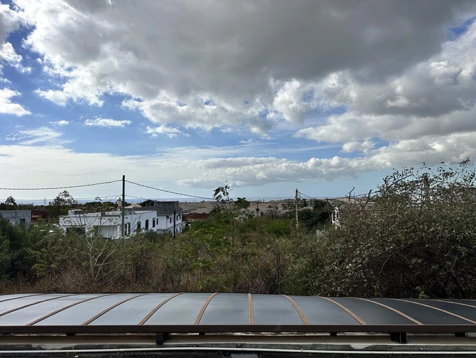Spacious House With Mountain View & Close To Amenities In Coromandel - Mauritius