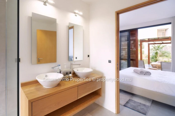 Stunning Villa For Rent Close To Tamarina Golf Course, Beach & Shops In Tamarin – Mauritius