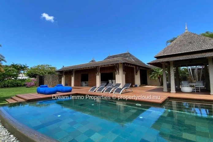 Belle Villa Golf Offrant Une Vue Montagne Sur Tamarina Resort, Golf & Spa, Ile Maurice