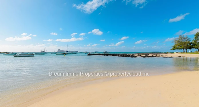Under Construction! Superb Villas With Private Swimming Pool 50 Meters From The Sea - Mauritius