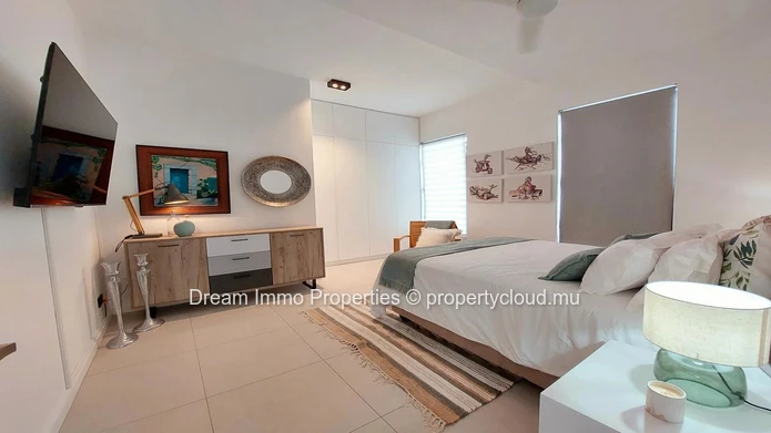Stunning Mountain And Sea Views! Penthouse With Private Rooftop In Tamarin – Mauritius