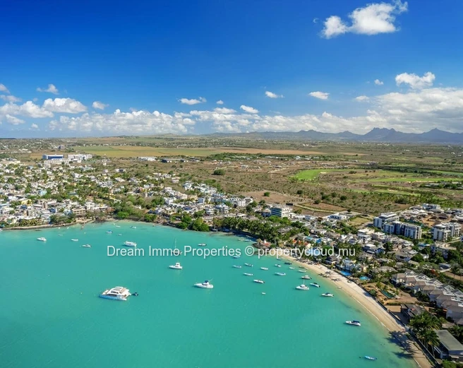 Unique! Splendid penthouse facing the sea & marina in Grand Baie - Mauritius