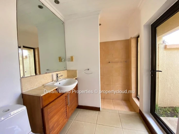 Elegant 3-Bedroom Villa In A Prestigious Residence In Pereybere – Mauritius