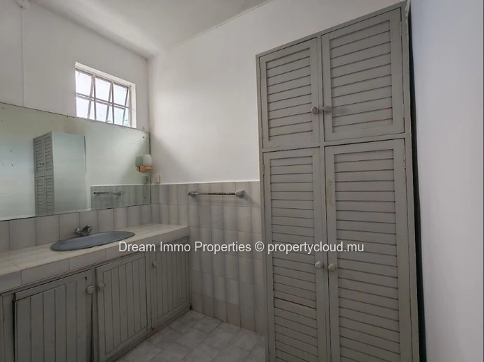Beautiful Spacious 7-Bedroom Villa In Beau Bassin – Mauritius