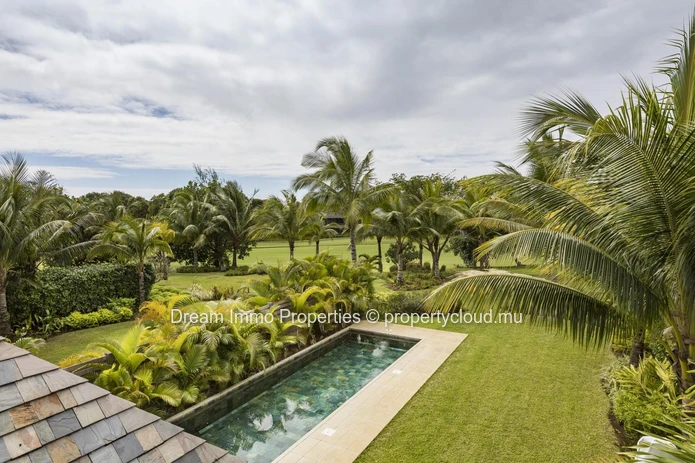 Superbe Villa Jumelee De 3 Ch En Bord De Golf Dans Le Domaine Anahita Resort