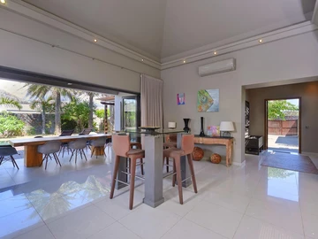 5 Bedroom Villa