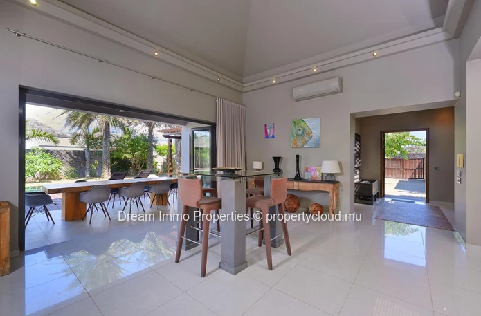 Beautiful 5-Bedroom Villa On A Huge 1,150 Sqm Land In Grand Baie – Mauritius