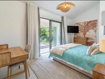 4 Bedroom Villa