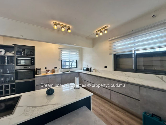 Great Opportunity! 2 Independent Houses Close To Amenities In Rose Belle – Mauritius