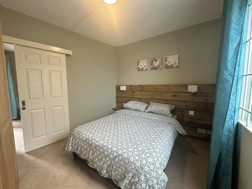 4 Bedroom Townhouse, Duplex