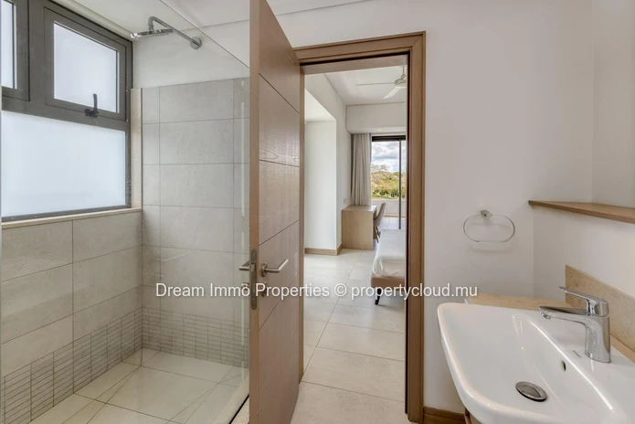 Penthouse With Golf View & Direct Sea Access In Mont Choisy - Mauritius
