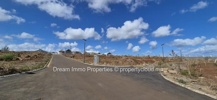 Walking Distance To The Beach! Residential Lands Very Close To The Sea In Albion – Mauritius