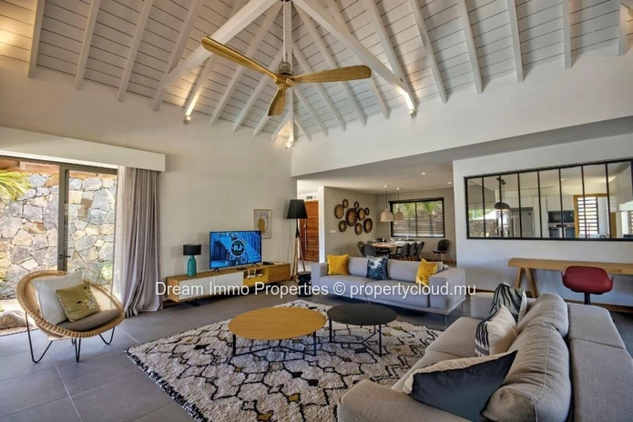 Luxury 4-Bedroom Villa 500 Meters From The Sea In The North Of Mauritius