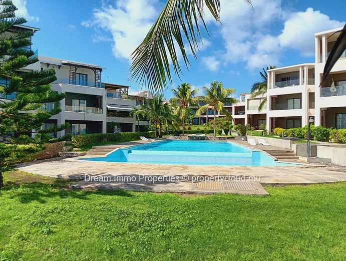 Beachfront! Somptuous Sea View Resale Apartment In Flic En Flac – Mauritius