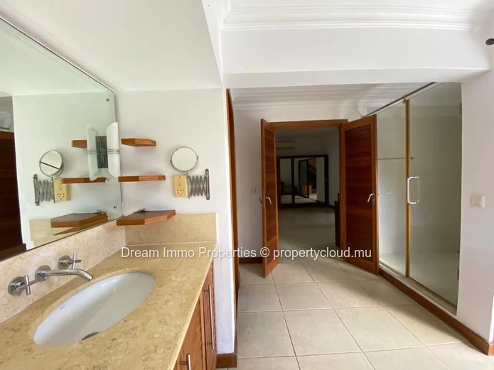Elegant 3-Bedroom Villa In A Prestigious Residence In Pereybere – Mauritius