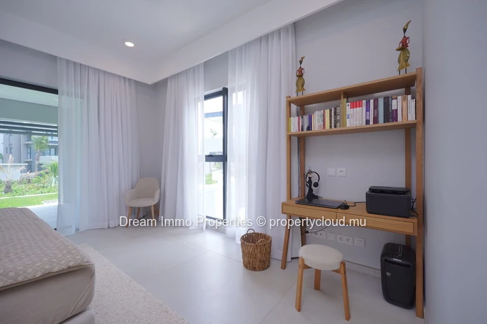Prestigious 3-Bedroom Apartment In A Golf Course Within Mont Choisy Park - Mauritius