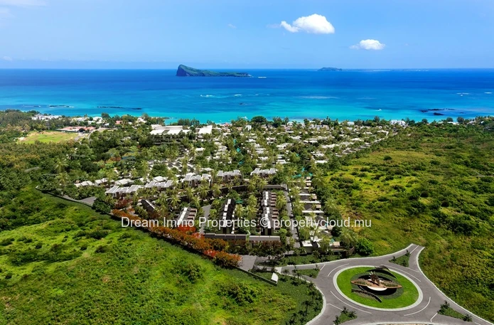 Under Construction! Superb Villas With Private Swimming Pool 50 Meters From The Sea - Mauritius