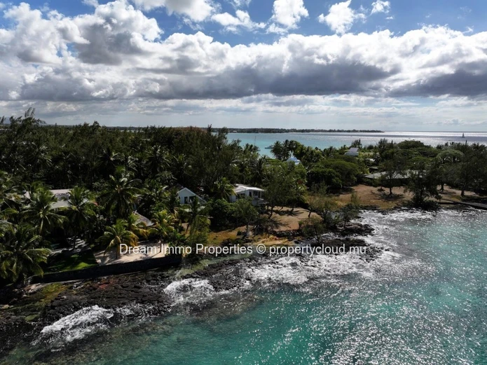 Exceptional 4-Bedroom Beachfront Apartments In Pereybere - Mauritius