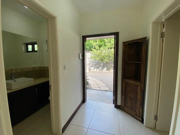 5 Bedroom Villa