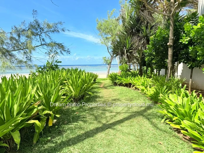 Elegant 4-Bedroom Villa With Beach Access In Bel Ombre - Mauritius