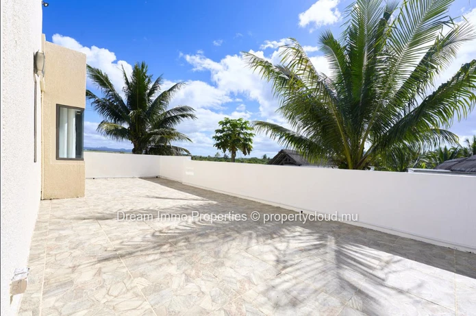 Face Mer ! Superbe Villa 4 Chambres Avec Vue Mer & Montagne A Belle Mare - Ile Maurice