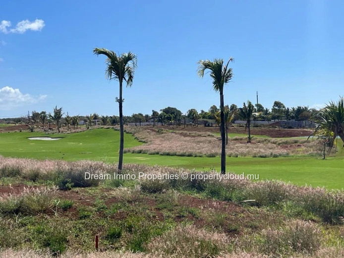 Beautiful Sea View Penthouses Within A Beachfront Resort With Hotel, Golf & Beach Access 