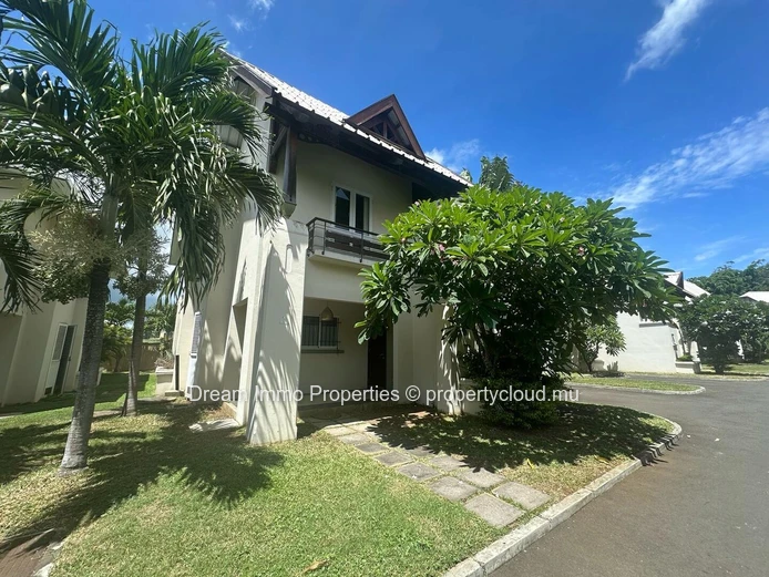Beautiful 3-Bedroom Duplex In Landmark Residence Close To The Sea In Grand Baie - Mauritius