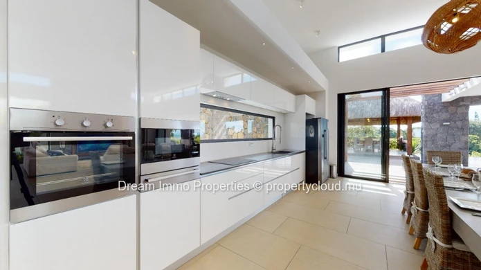 Superb Villa With Sea View And Close To Golf In The Northeast – Mauritius