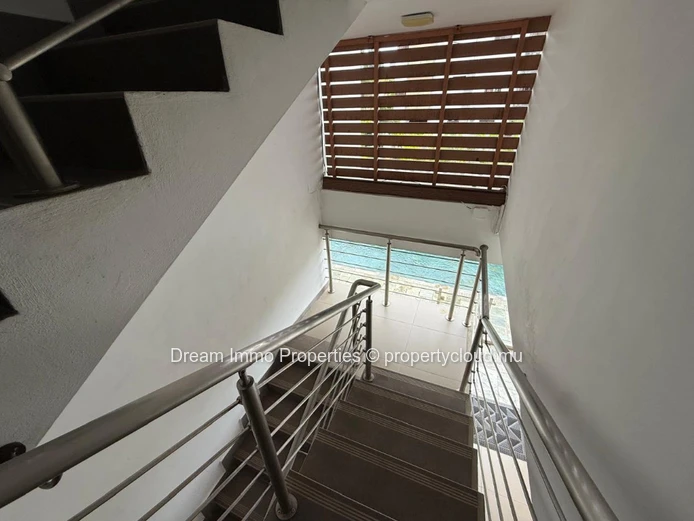 Superbe Appartement Meublé À 2 Pas De La Mer À Péreybère – Ile Maurice