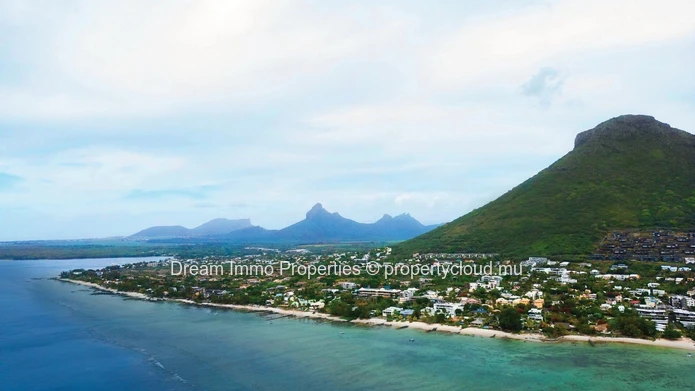 Penthouse De 3 Chambres Avec Magnifique Vue Mer & Acces A La Plage De Tamarin - Ile Maurice