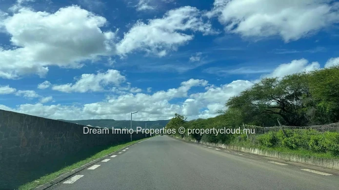 Beautiful Contemporary Ready Villa In The Hills Of Tamarin - Mauritius 