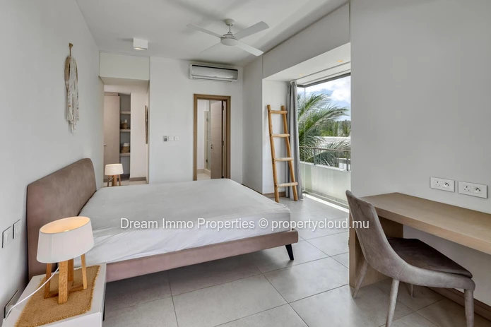 Penthouse With Golf View & Direct Sea Access In Mont Choisy - Mauritius
