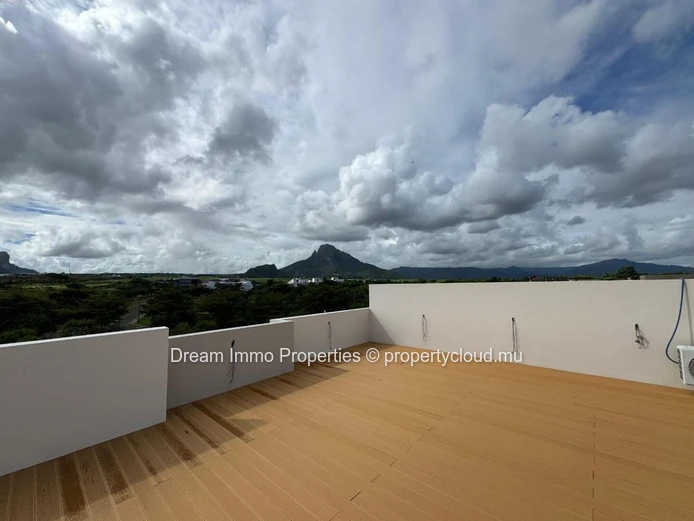 Penthouse Neuf Acces Toit Terrasse Prive Vue Mer & Montagne A Flic En Flac - Ile Maurice