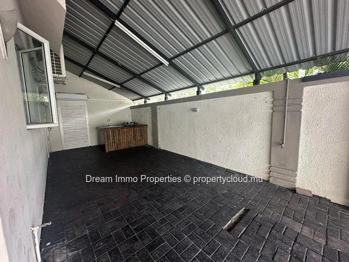 3-Bedroom Furnished Duplex Close To The Beach In Flic En Flac – Mauritius