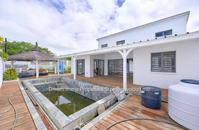 New Villa With Private Pool Close To The Beach In Grand Baie - Mauritius